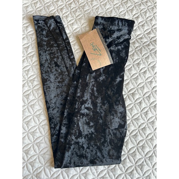 Leo's Dancewear Pants - Leos Dancewear Black Crushed Velvet Vintage Leggings Womens Small Made in USA